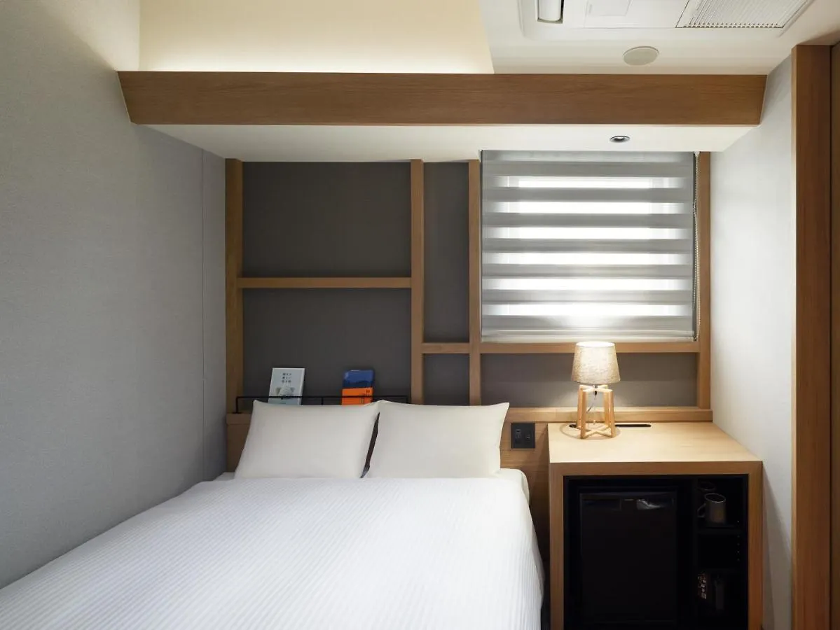 ***  Lamp Light Books Hotel Sapporo Japan