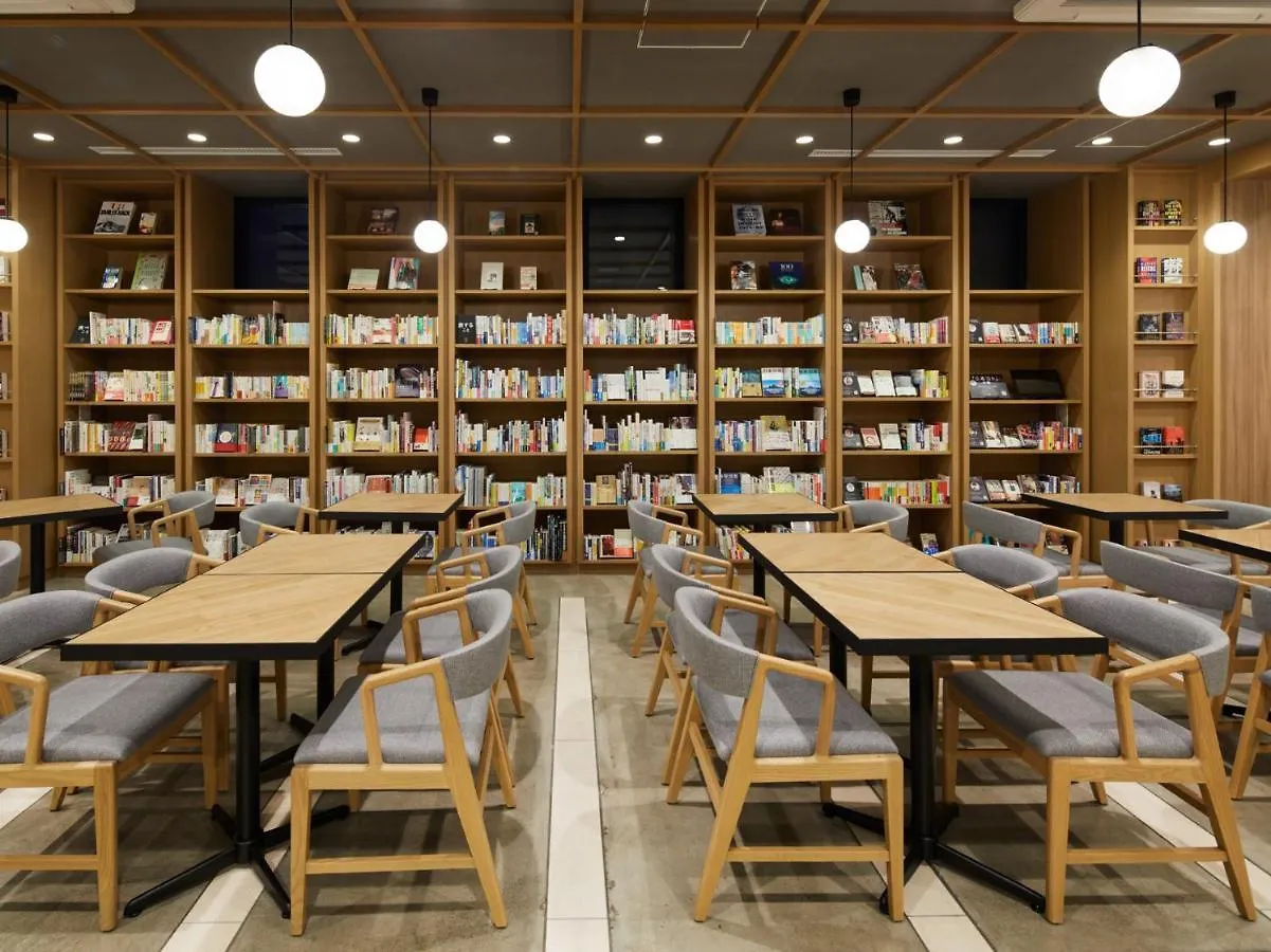 Lamp Light Books Hotel Sapporo
